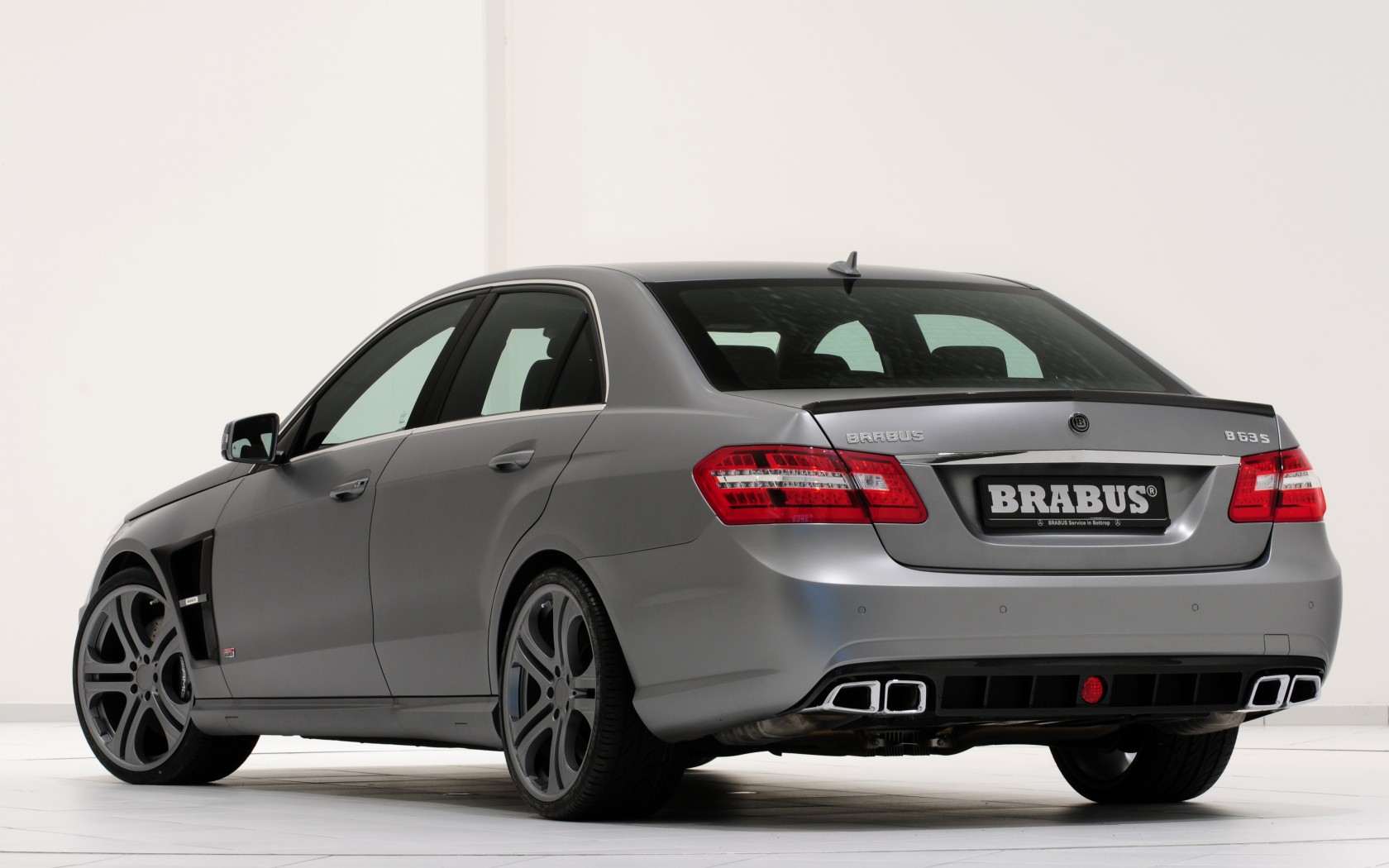 212 Brabus E63S 2