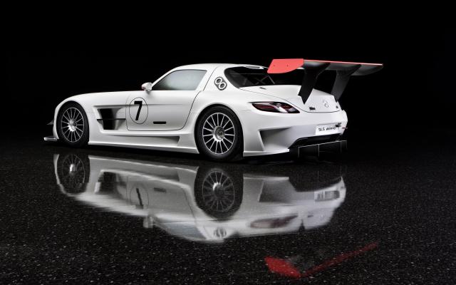 2011-SLS-AMG-GT3_01