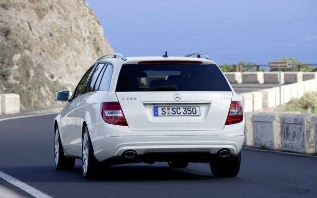 2010-S204_C-Klasse_01