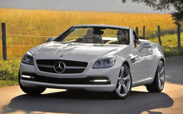 2011_slk350us_4