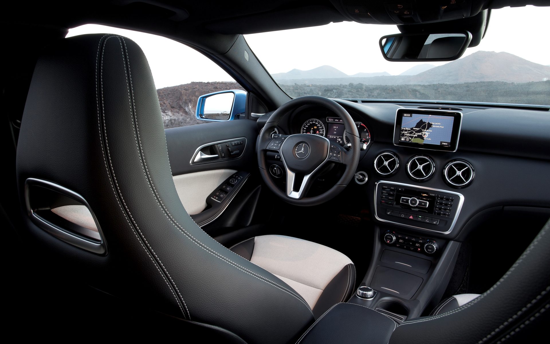 2012_a-class_w176_6_interieur