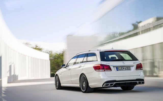 2013_E-Klasse_E63AMG_13_T-Modell