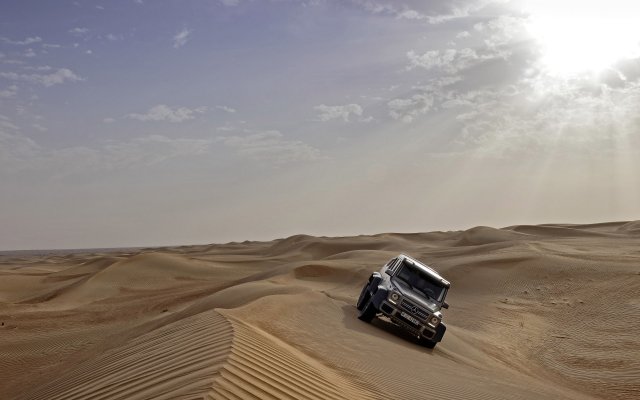 2013_g63amg6x6_12