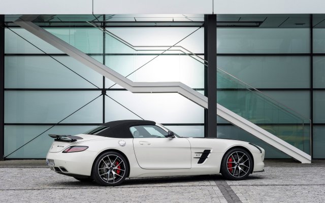 2014_slsamg_finaledition_13_roadster