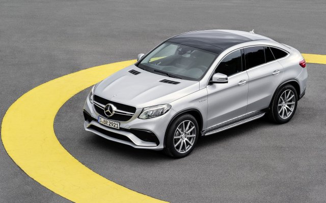 2015_gle-63-amg-coupe_17