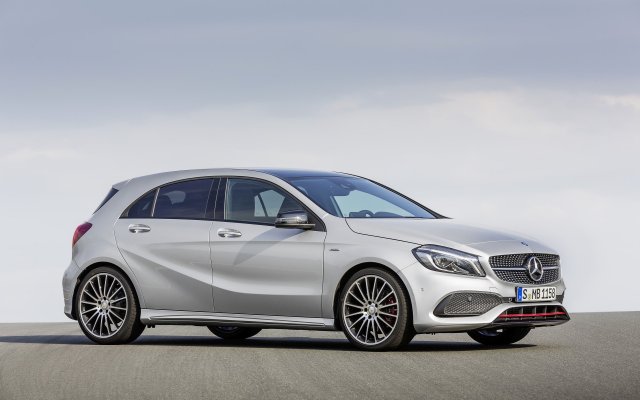 2015_A-Class_Facelift_A250_Sport_AMG_5