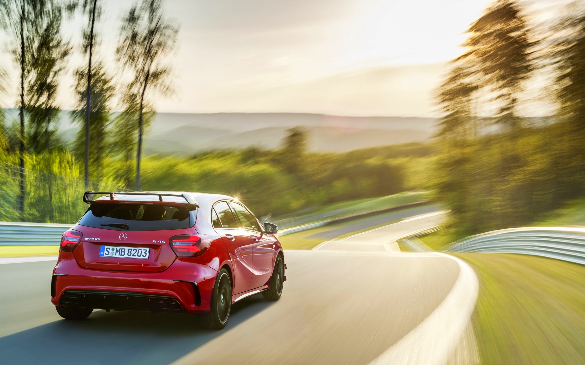 2015_A-Class_Facelift_AMG-A45_5