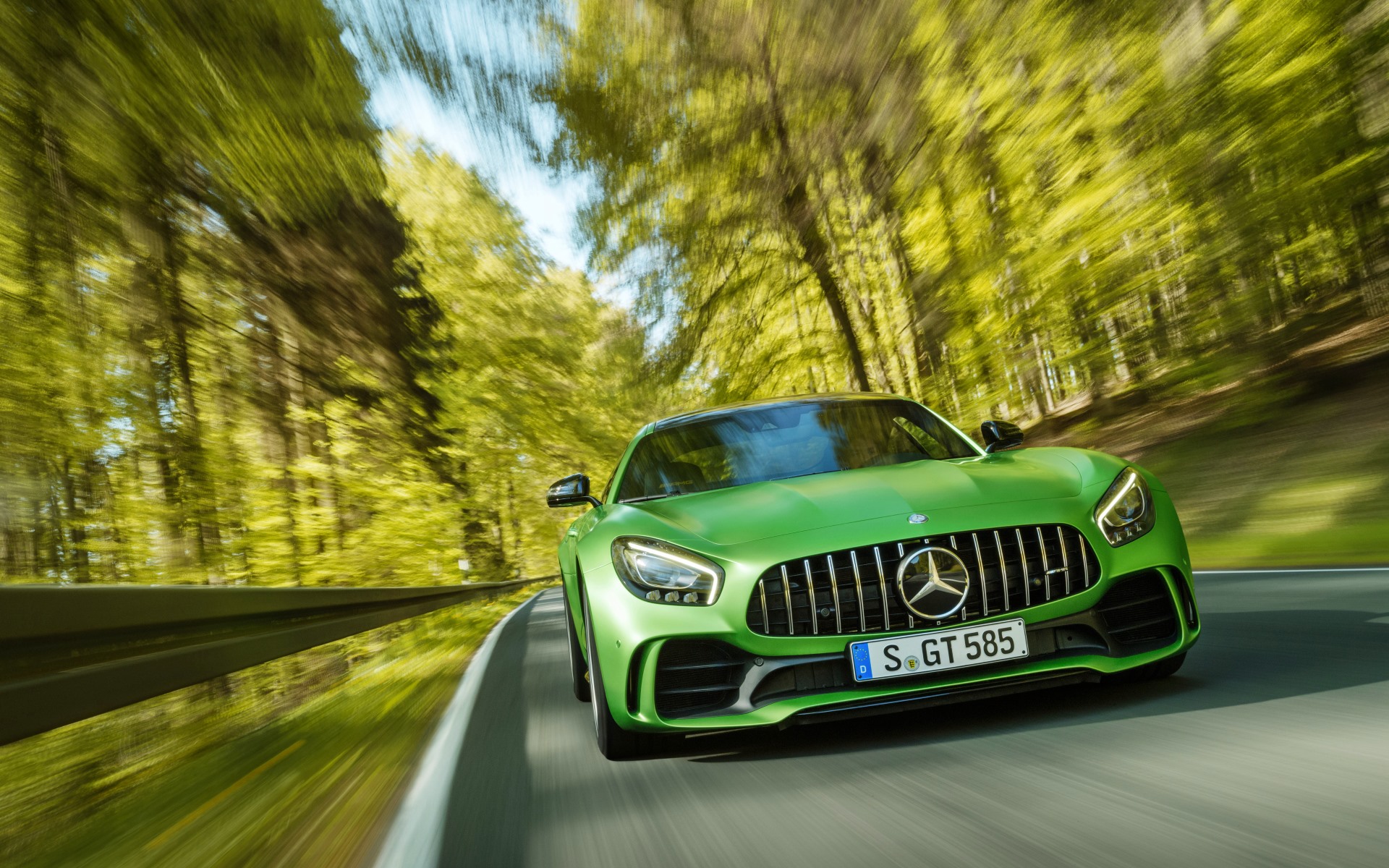 2016_190_amg-gt-r_7