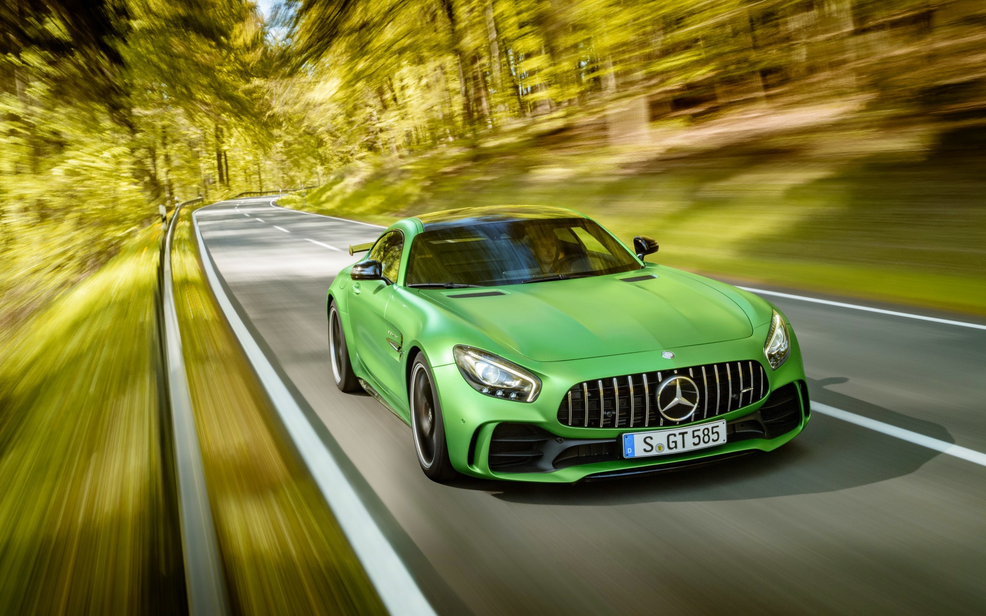 2016_190_amg-gt-r_8