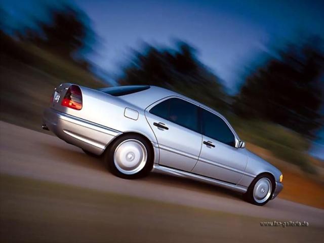 W202 03