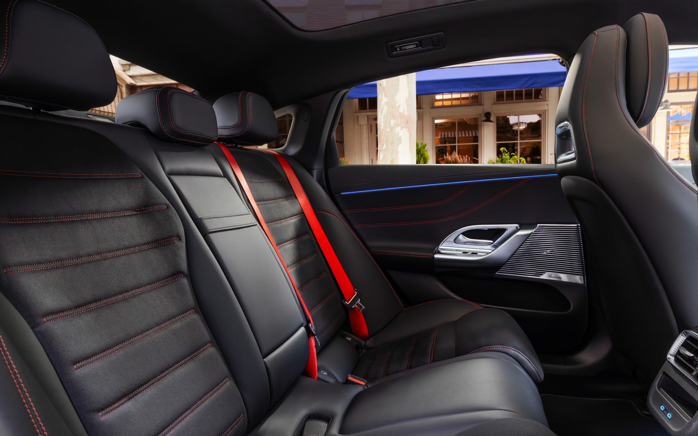 2026_w520_c400_10_interieur