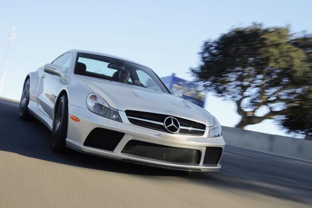 R230_SL65AMG_Black_Series_02