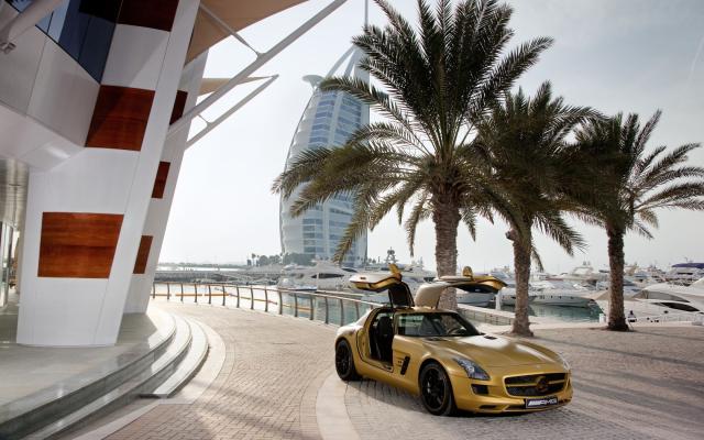 2010 SLS AMG Desert Gold 2