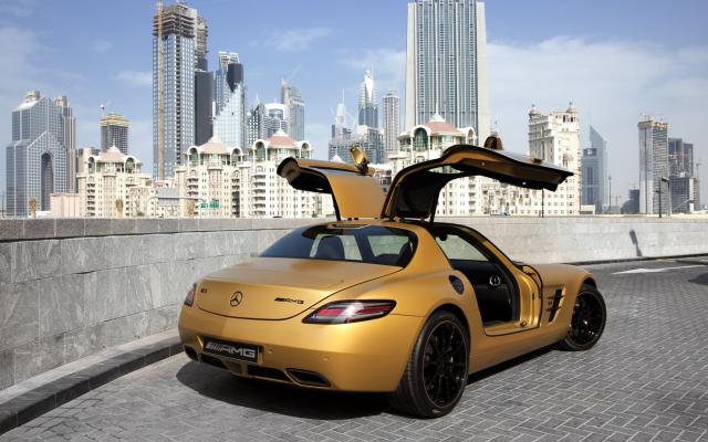 2010 SLS AMG Desert Gold 11