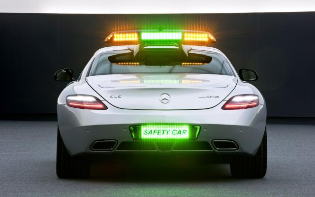 2010 F1 Safety Car SLS AMG 01